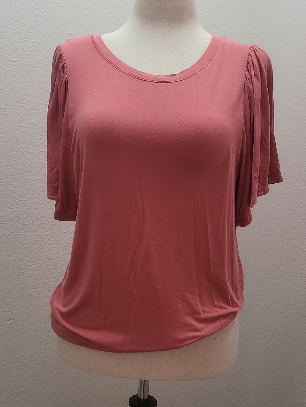 GAP Dusty Rose Short Sleeve Flutter Top